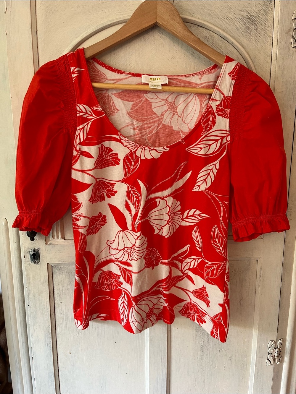 Anthropologie Red and White Floral Scoop Neck Blouse